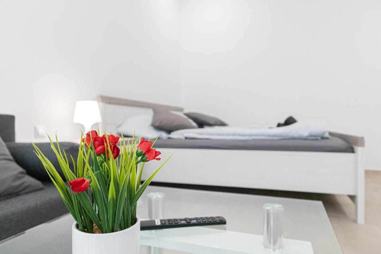 Homelike 2br Near U1 Reumannplatz - 9 Min To Center * Vienna